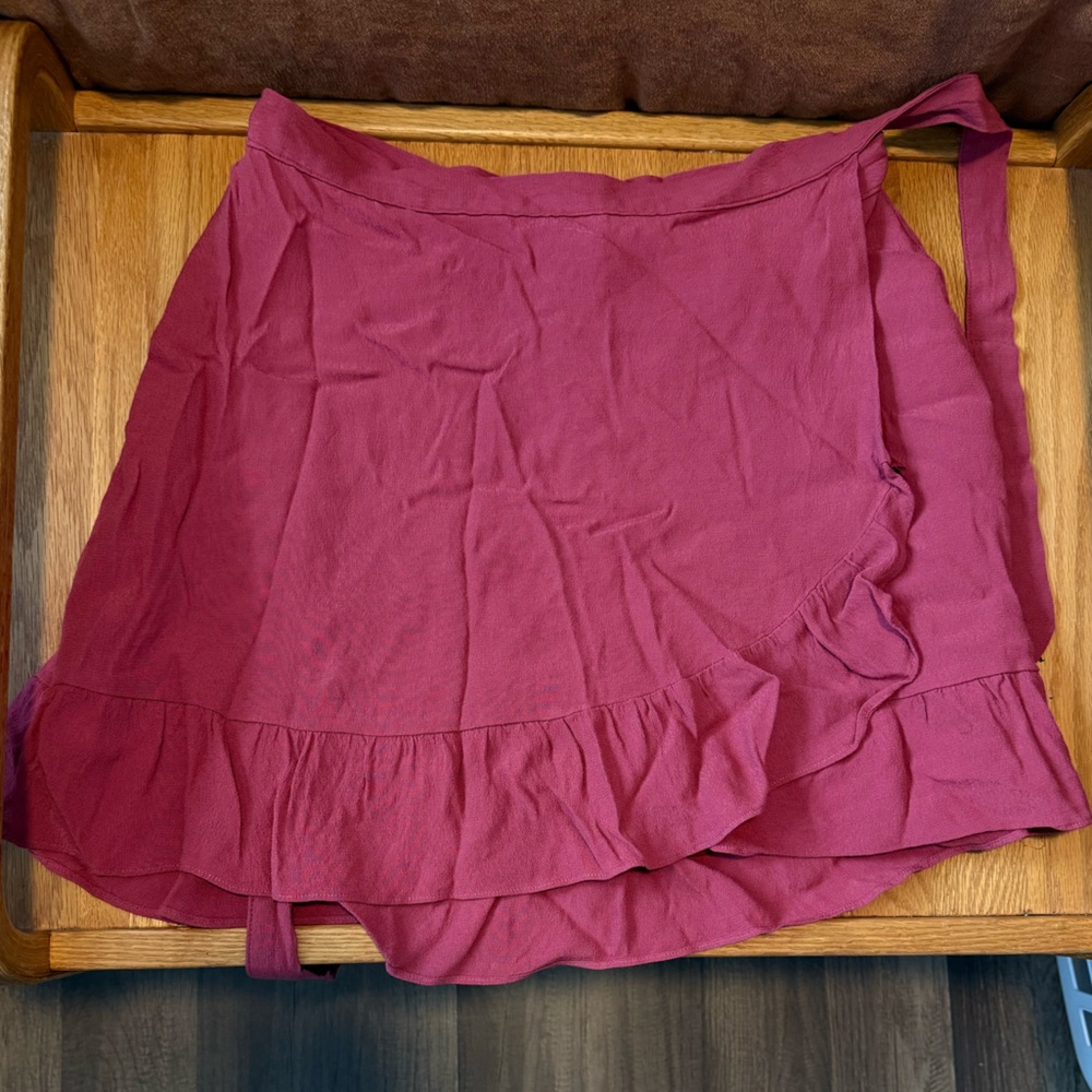 Aritzia Mini Skirt - Deep Pink